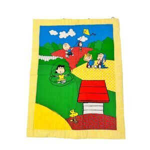 Vintage 1980s Charlie Brown Snoopy and Friends Nursery Wall Hanger Quilt Blanket